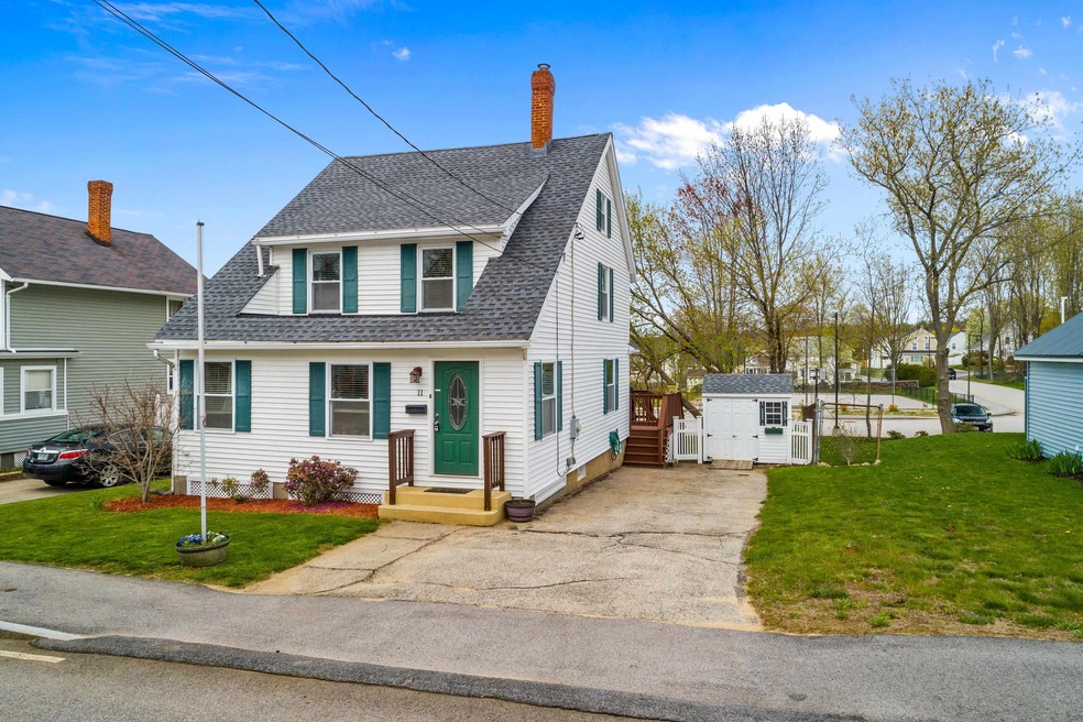 11 Ferry St, Allenstown, NH 03275 - photo 1