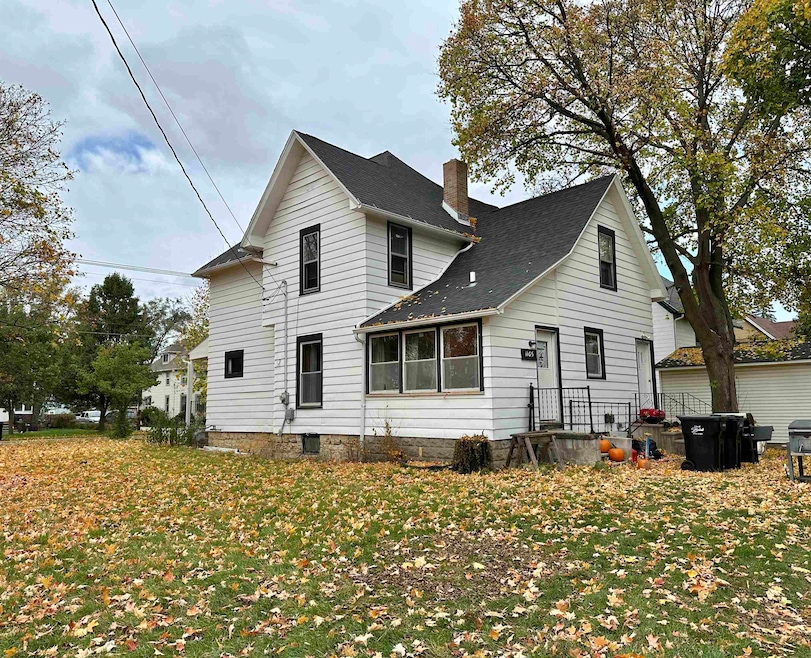1105 Prairie Ave, Beloit, WI 53511 MLS 1966900
