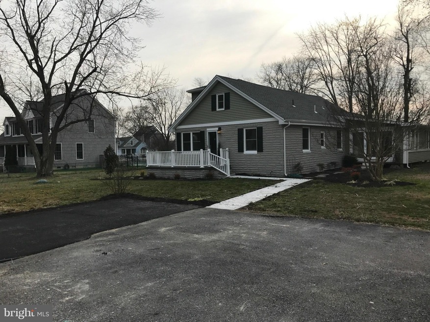 910 Middle Rd, Middle River, MD 21220 - photo 1