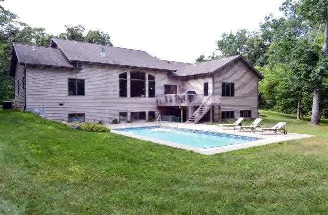 N9130 Legler Rd, Brooklyn, WI 53521 - photo 1