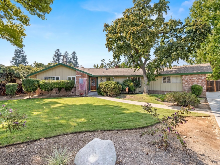 1486 W Roberts Ave, Fresno, CA 93711 - photo 1