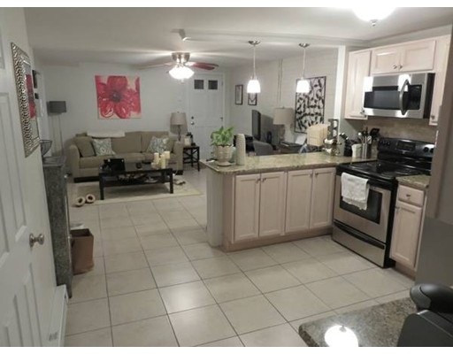 21 Henchman St unit A, Boston, MA 02113 - photo 1