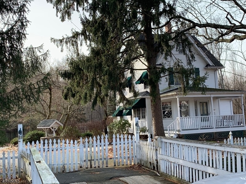 184 E Northfield Rd, Livingston, NJ 07039 - photo 1