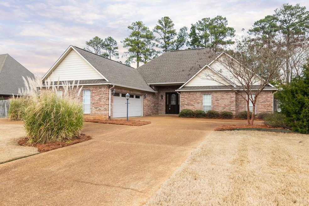 1023 Scarlett Dr, Oxford, MS 38655 - photo 1