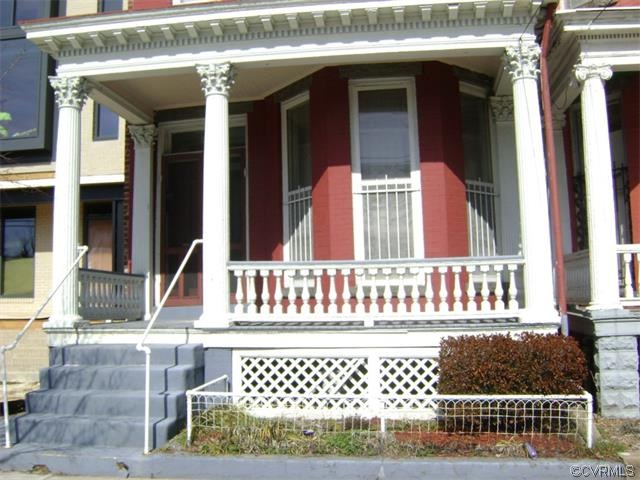 Welcome to  18 W. Leigh St..Built in 1895.. Owners