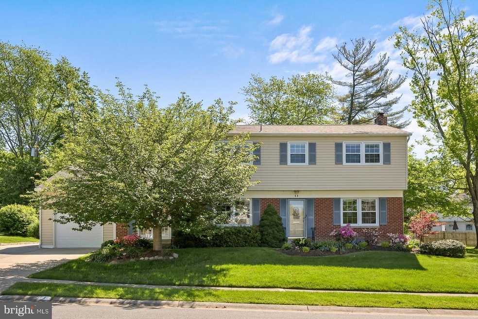 11 Amherst Dr, Newark, DE 19711 - photo 1