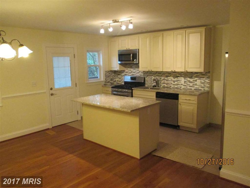 6800 Barnett Rd, Baltimore, MD 21239 - photo 1