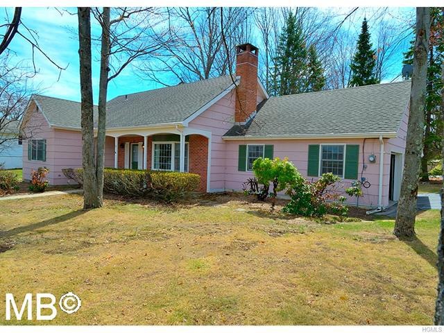 13 Park Circle Dr, Middletown, NY 10940 - photo 1