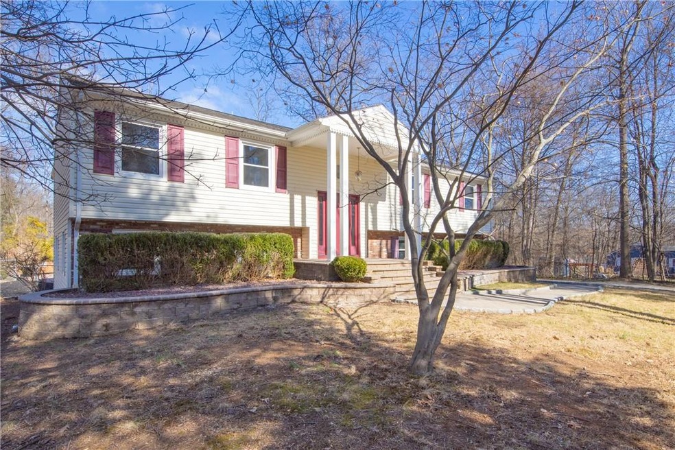 14 Rosewood Dr, New City, NY 10956 - photo 1