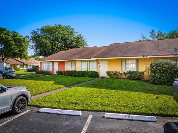 4827 Orleans Ct unit B, West Palm Beach, FL 33415 - photo 1