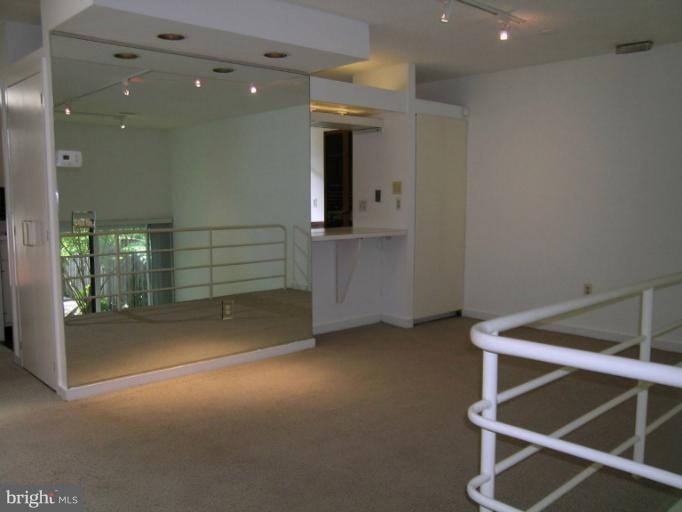 2305 Bayleaf Ct, Baltimore, MD 21209 - photo 1