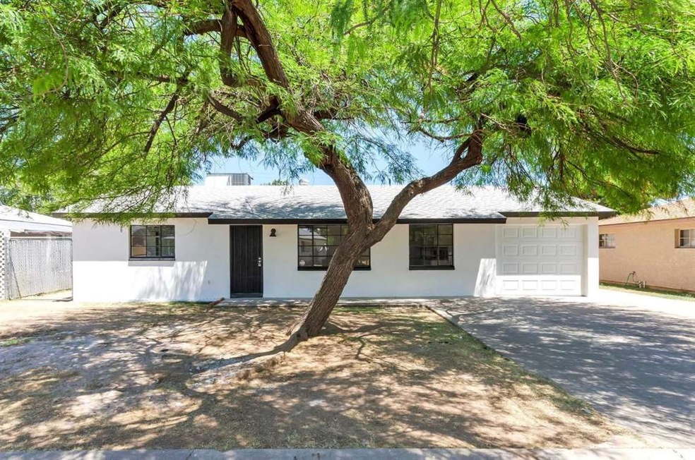 Front of 3606 W San Juan