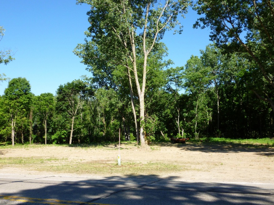 North end of Gull Lake buildable lots 00