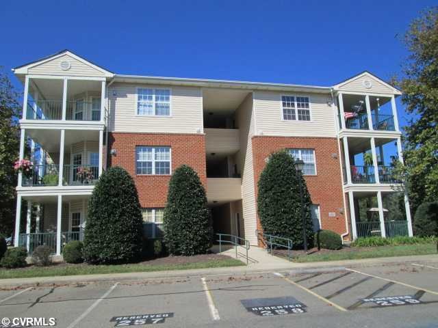 Exterior Front - Frontal View
