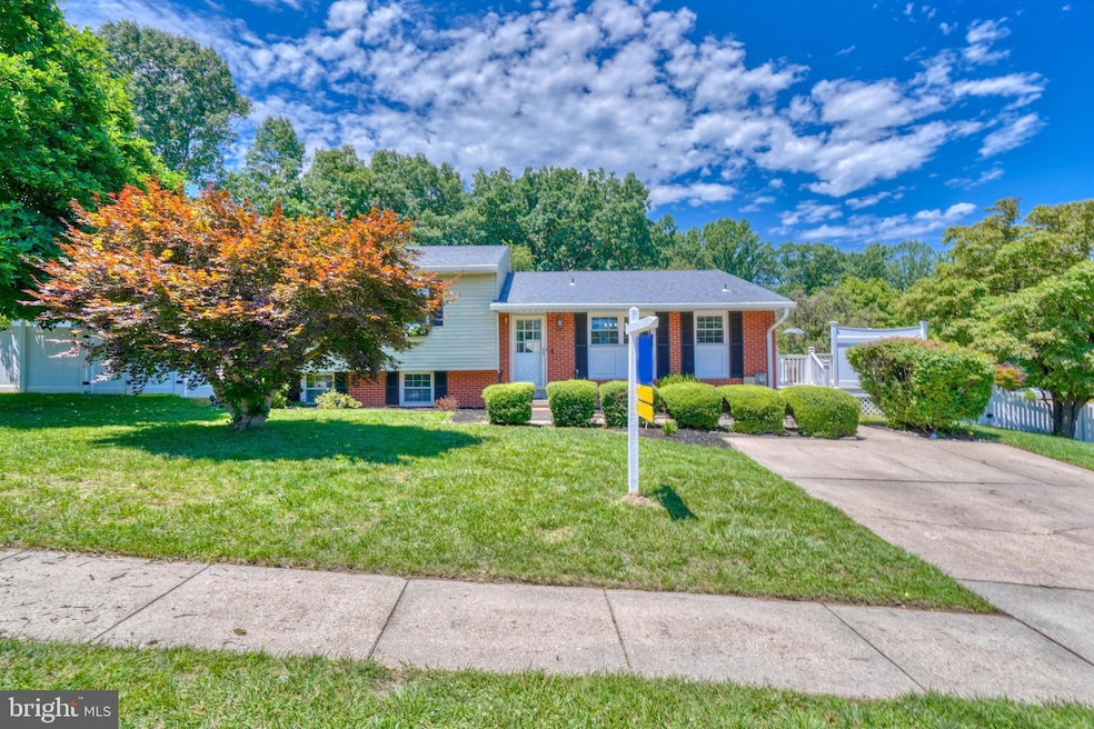 9116 Waltham Woods Rd, Parkville, MD 21234 - photo 1