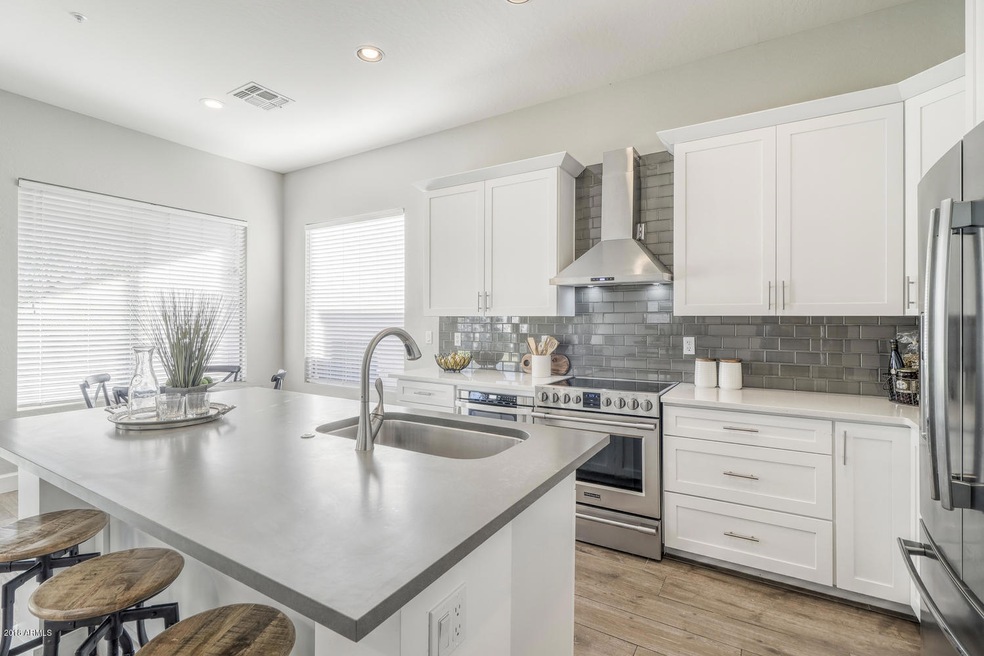 7779 E Nestling Way Scottsdale-large-006