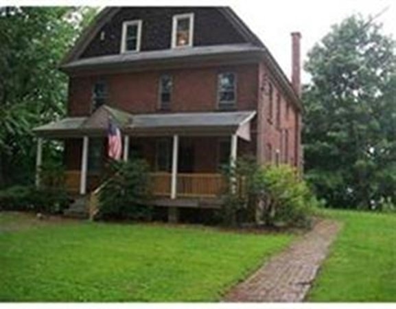 116 Chapin St unit 3, Chicopee, MA 01013 - photo 1