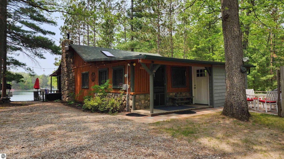 Under Contract $249,000 • Co-Listing Agent