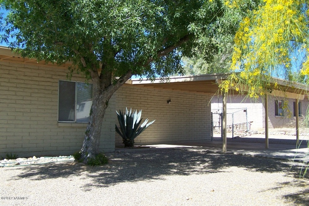 Front of home with nice curb appeal