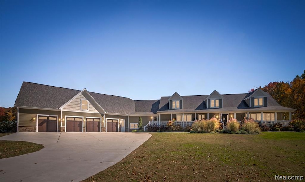 For Sale $1,600,000 • Co-Listing Agent