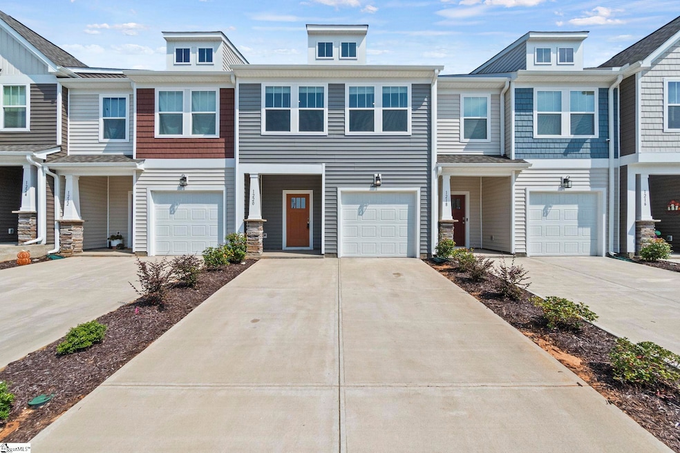 1220 Cherry Orchard Rd, Moore, SC 29369 - photo 1