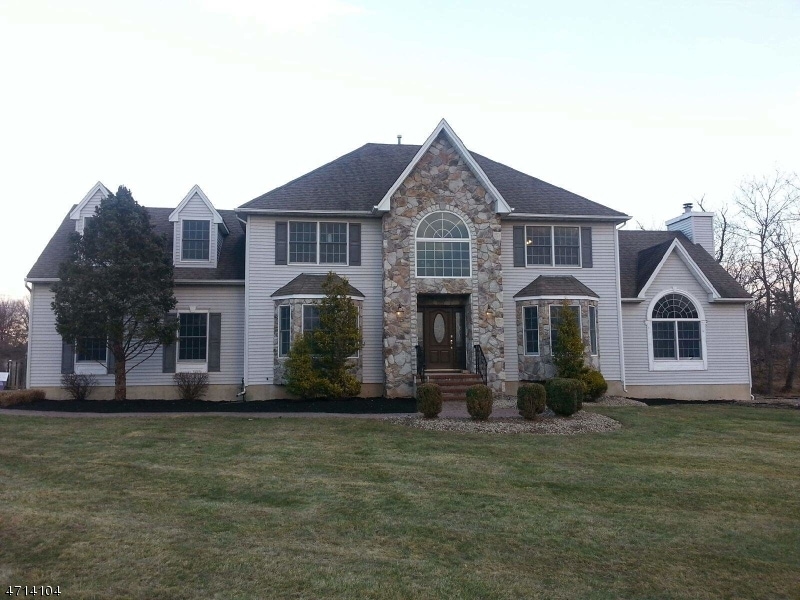 4 Van Fleet Rd, Neshanic Station, NJ 08853 - photo 1