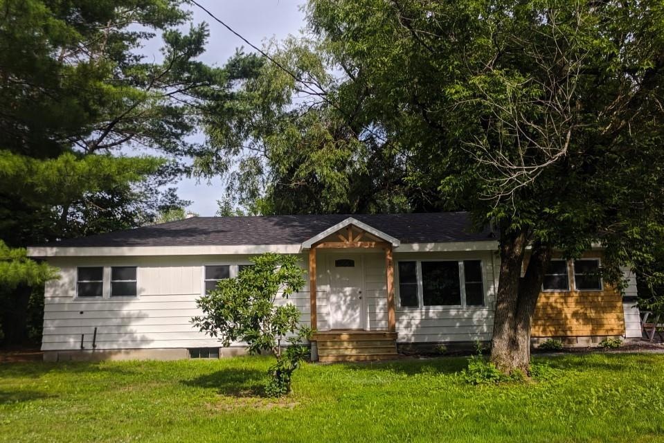 29 Mitchell St, Skowhegan, ME 04976 - photo 1