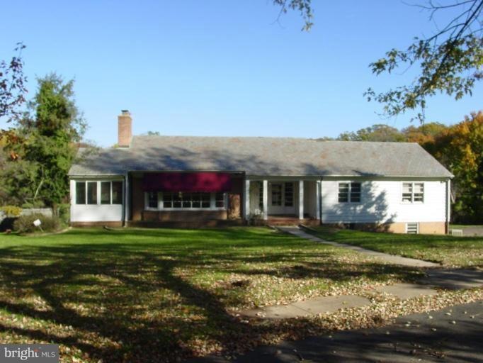 1907 Rushley Rd, Parkville, MD 21234 - photo 1