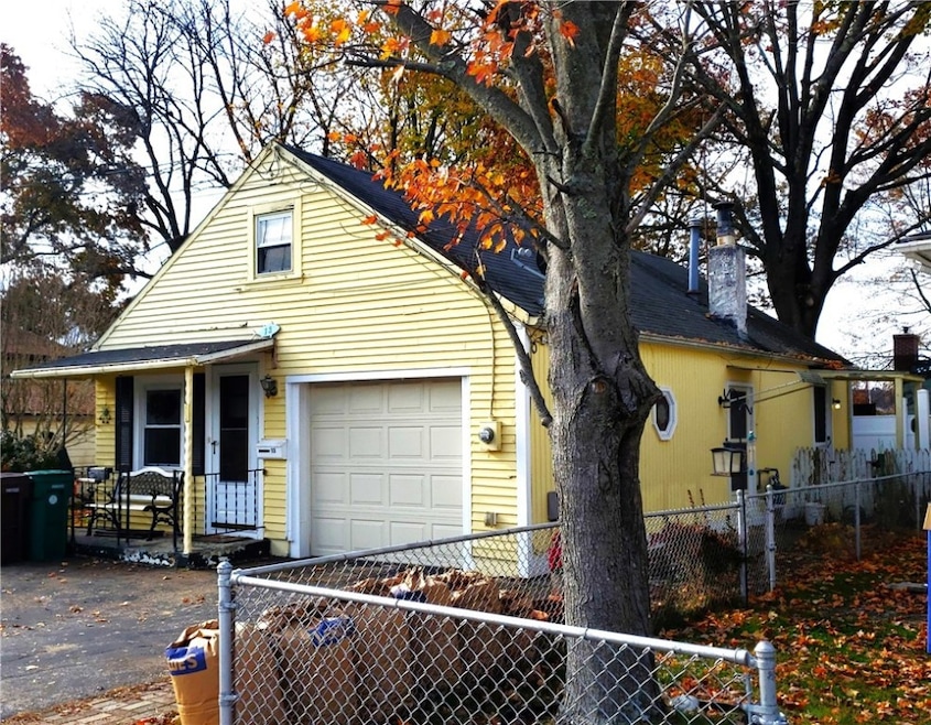 13 Craigie Ave, Woonsocket, RI 02895 - photo 1