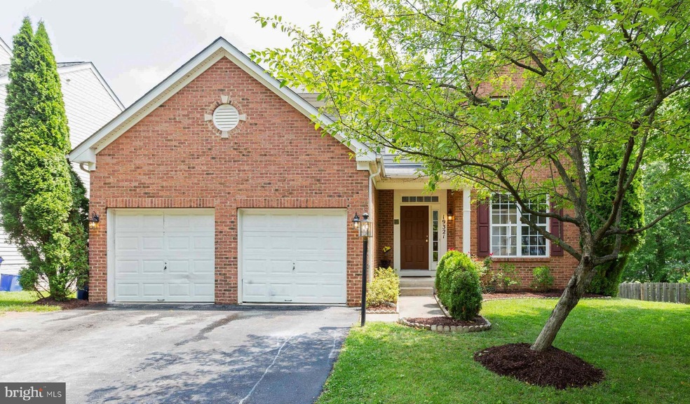 19321 Moon Ridge Dr, Gaithersburg, MD 20878 - photo 1