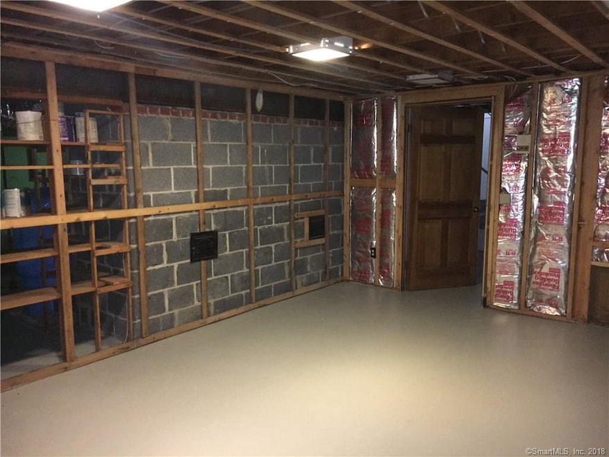 40 Canterbury Ln, Wilton, CT 06897 - photo 1