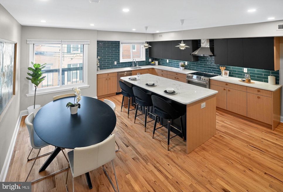 For Sale $879,000 • Co-Listing Agent