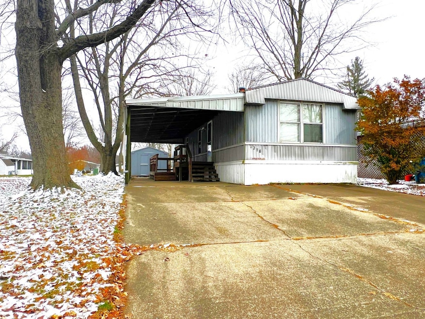 1218 Borah St, Olney, IL 62450 - photo 1