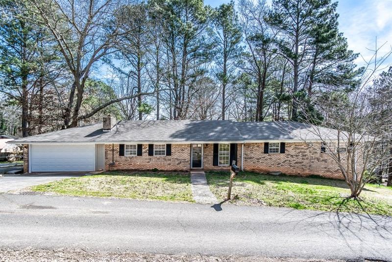 Welcome home, great brick ranch.