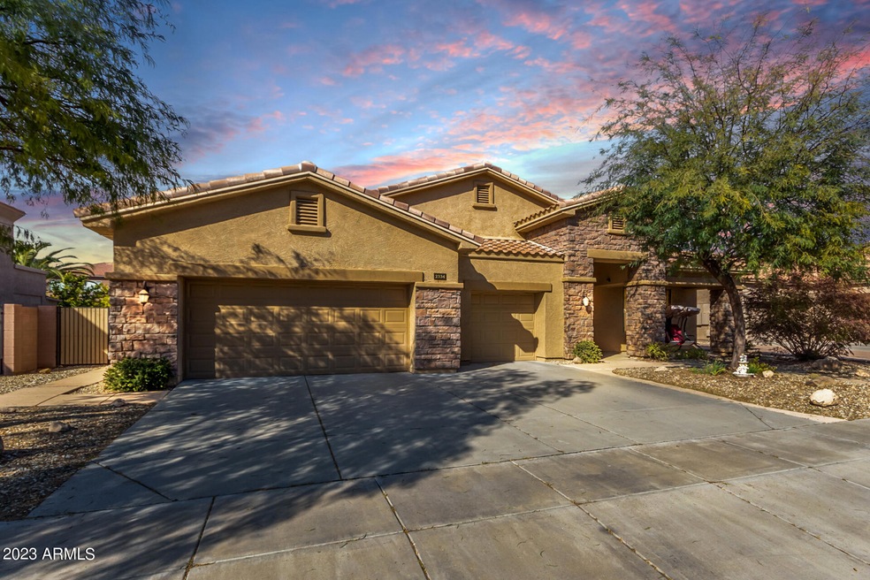 2334 W Quail Track Dr