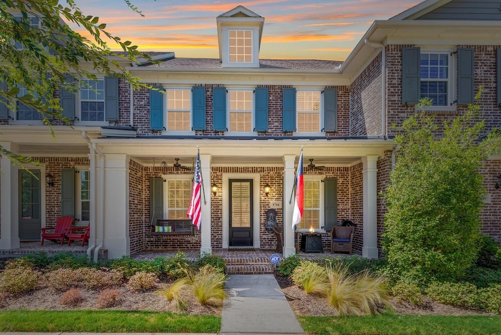 8744 Ice House Dr, North Richland Hills, TX 76180 - photo 1
