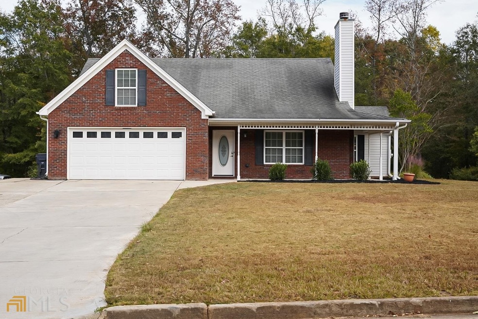 138 Brix Dr, Locust Grove, GA 30248 - photo 1