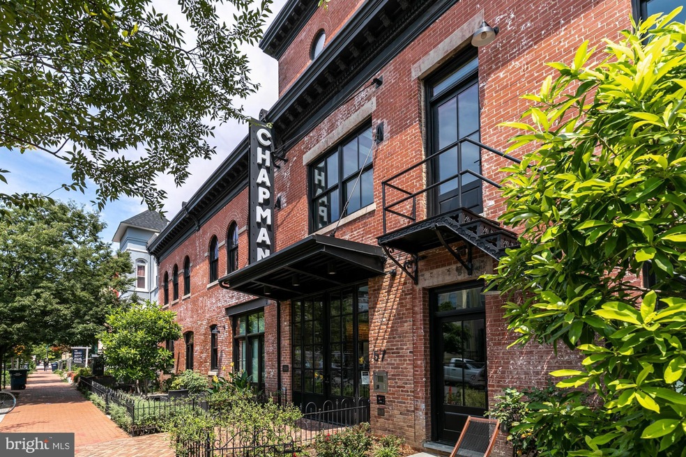 Chapman Stables unit 225, Washington, DC 20001 - photo 1