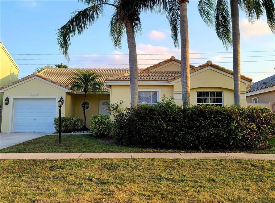 9624 Tavernier Dr, Boca Raton, FL 33496 - photo 1