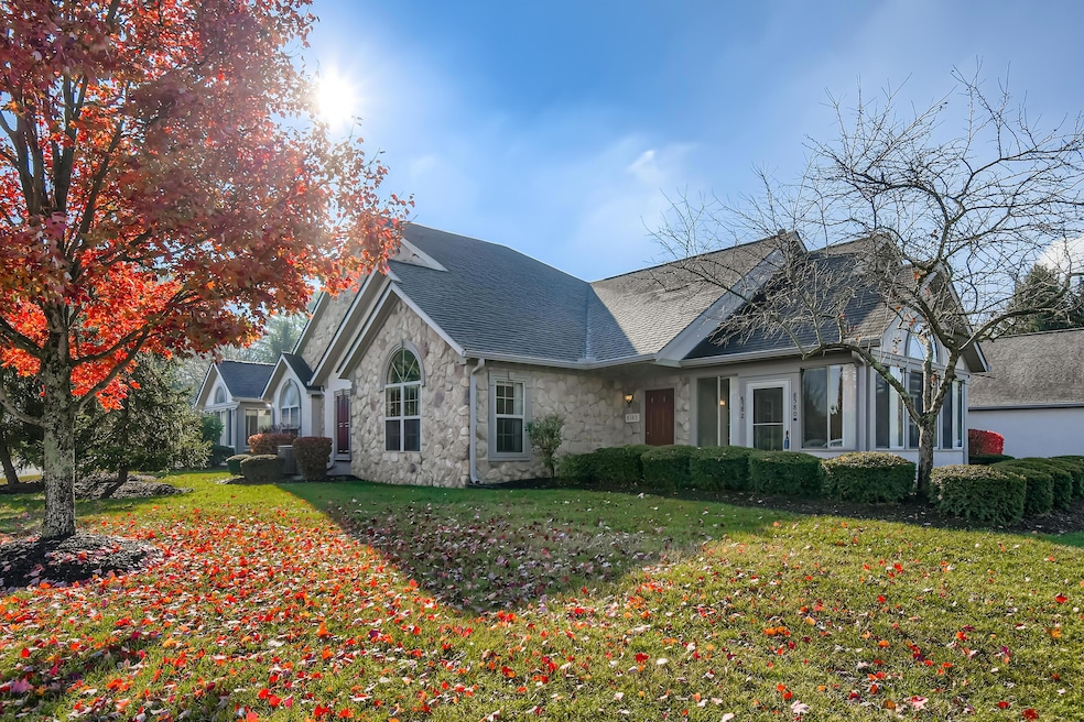 8582 Stonewoods Ln, Powell, OH 43065 - photo 1