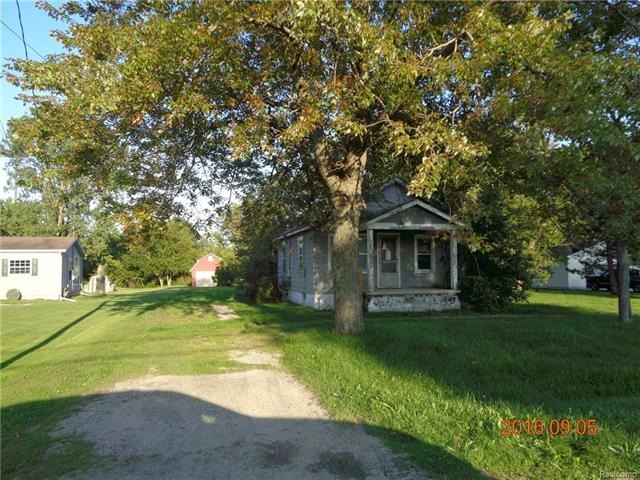 1924 Omar Rd, Kimball, MI 48074 - photo 1