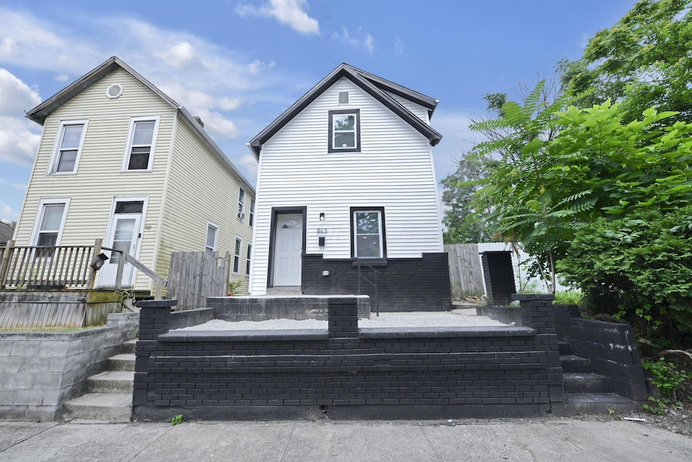 1-web-or-mls-863-carpenter-st