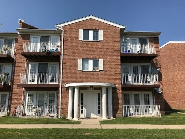 4150 Williamsburg Ct unit 201, Glenview, IL 60025 - photo 1