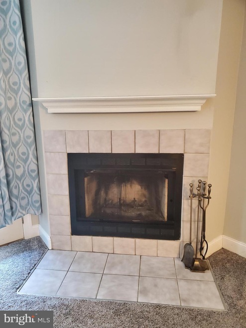 2704 Waters Edge Dr unit 2704, Newark, DE 19702 - photo 1