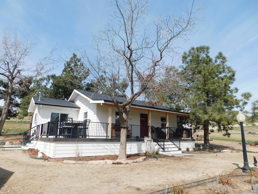 1526 Hill Rd, Homedale, ID 83628 - photo 1