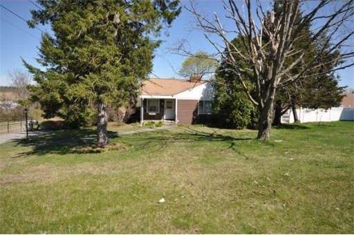 195 Broadway Rd, Dracut, MA 01826 - photo 1