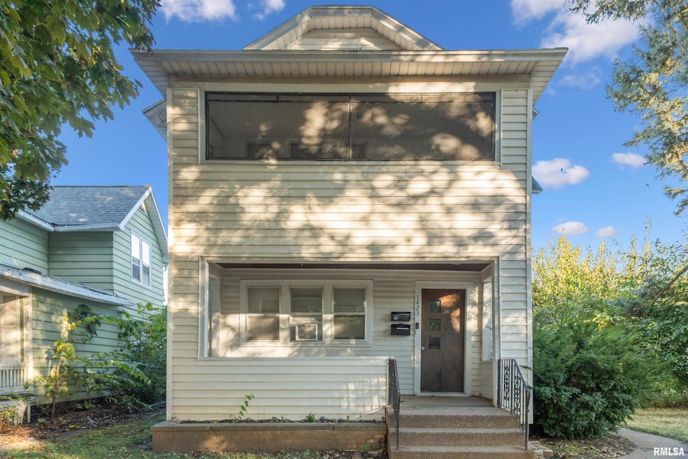 1423 Pershing Blvd, Clinton, IA 52732 - photo 1