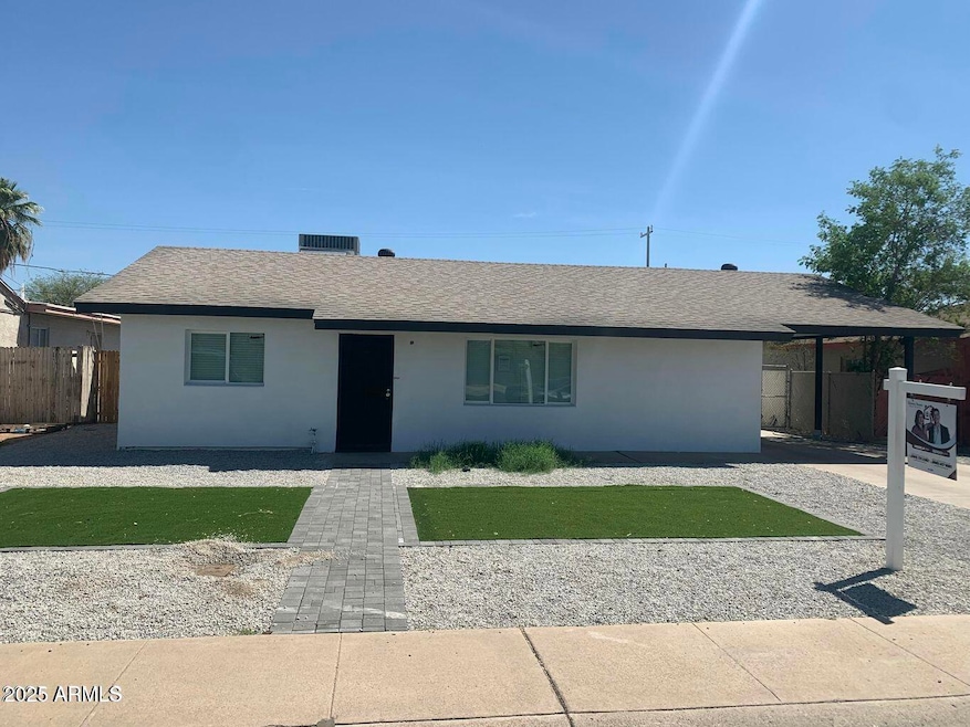 2215 N 21st St, Phoenix, AZ 85006 - photo 1