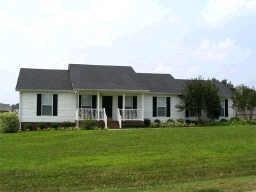 212 Shapard Dr, Shelbyville, TN 37160 - photo 1