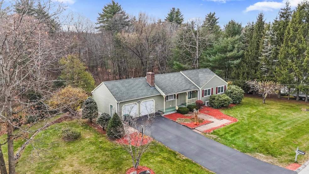 29 Golden Gate Dr, Hooksett, NH 03106 - photo 1